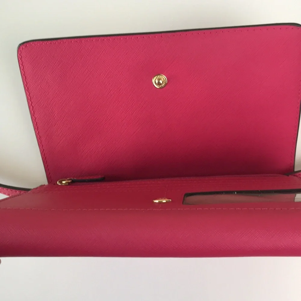Michael Kors Jet Set Saffiano Leather Convertible Crossbody Clutch Bag
